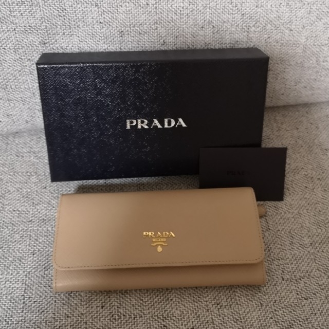 PRADA(プラダ)のPRADA　プラダ　財布　新品 メンズのファッション小物(長財布)の商品写真