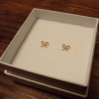 アガット ピアス(リボン)の通販 25点 | ageteのレディースを買うなら アガット ピアス(リボン)の通販 25点 | ageteのレディースを買うなら