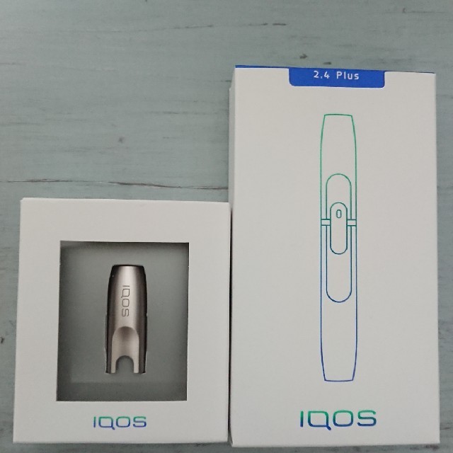 IQOS(アイコス)の[新品]iQOS(アイコス)2.4plusホルダー&キャップ メンズのファッション小物(タバコグッズ)の商品写真