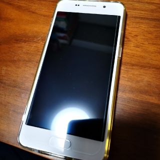 エヌティティドコモ(NTTdocomo)のGalaxy feel SC-04J ドコモ docomo ホワイト(スマートフォン本体)