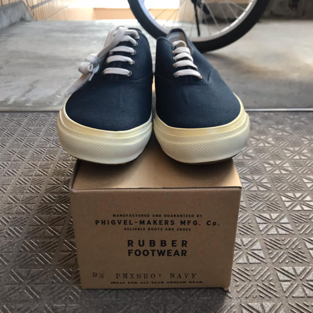 PHIGVEL(フィグベル)のPHIGVEL DECK SHOES NAVY フィグベル メンズの靴/シューズ(スニーカー)の商品写真