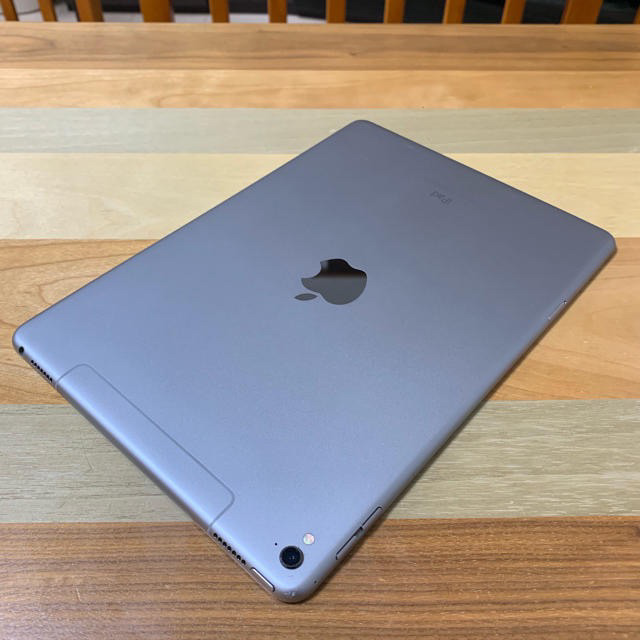 SIMフリー iPad Pro 9.7インチ Cellular 128GB 1