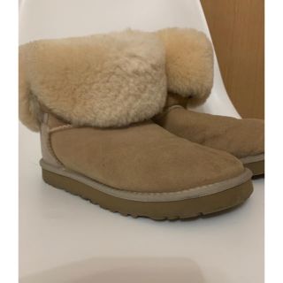 アグ(UGG)のUGG ムートンブーツ(ブーツ)