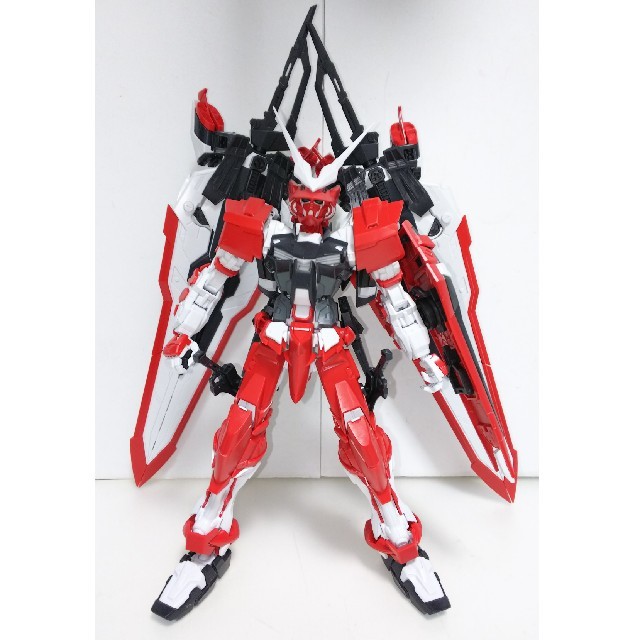 BANDAI(バンダイ)のMG アストレイ ターンレッド ガンダム プラモデル エンタメ/ホビーのおもちゃ/ぬいぐるみ(プラモデル)の商品写真