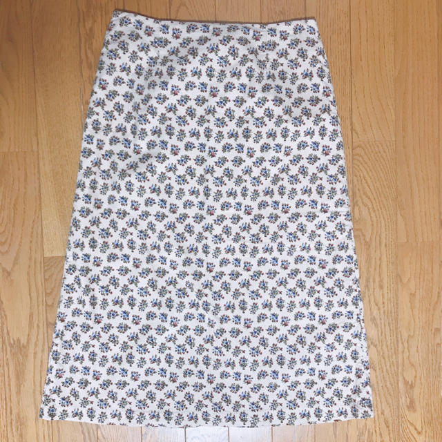 レトロフラワータイトスカート レディースのスカート(ロングスカート)の商品写真