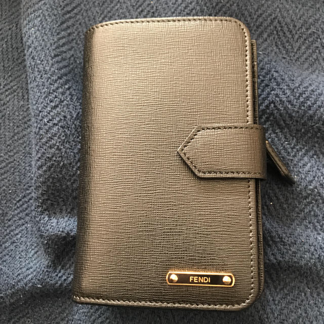 【値下】FENDI 黒財布 1