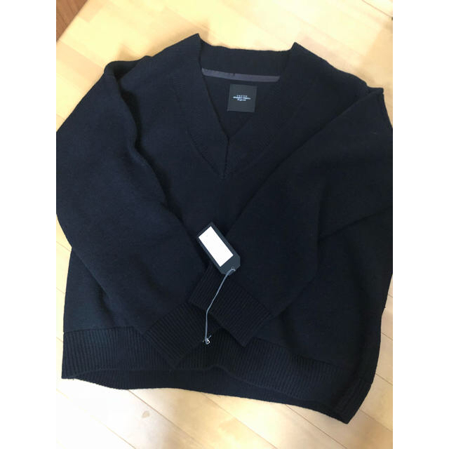 UNUSED(アンユーズド)の2 unused 18aw V neck knit ニット ブラック メンズのトップス(ニット/セーター)の商品写真