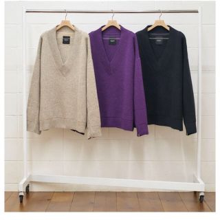 アンユーズド(UNUSED)の2 unused 18aw V neck knit ニット ブラック(ニット/セーター)