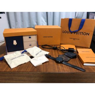 ルイヴィトン(LOUIS VUITTON)の専用★ヴィトン スマートウォッチ★タンブール ホライゾン ブラック(腕時計(デジタル))