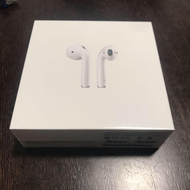 ヘッドフォン/イヤフォンAirPods