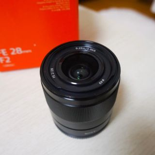 SEL28F20 SONY FEレンズ 2018年8月購入