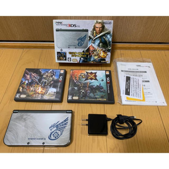 ニンテンドー3DS(ニンテンドー3DS)の任天堂 3DS モンスターハンター 4G スペシャルパック mh4g mhx エンタメ/ホビーのゲームソフト/ゲーム機本体(携帯用ゲーム機本体)の商品写真