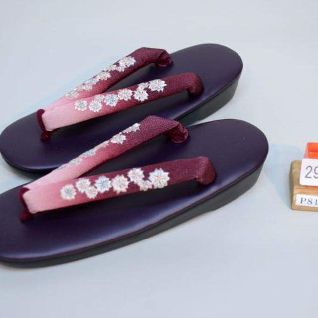 草履 ウレタンソール 適合22.5～24.5cm 紫色 NO29798 レディースの靴/シューズ(下駄/草履)の商品写真