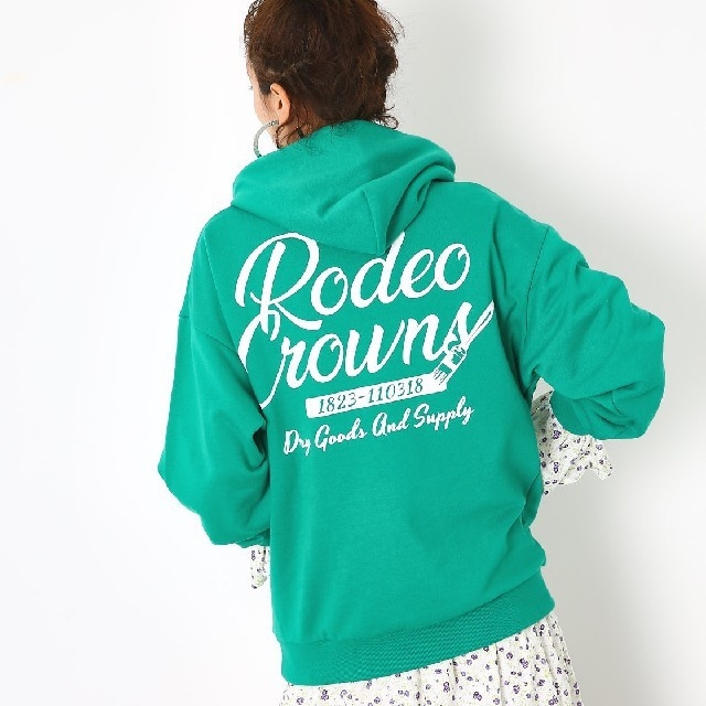 RODEO CROWNS WIDE BOWL(ロデオクラウンズワイドボウル)の今期新作✩RODEO CROWNS✩RCWB✩PAINT WORKS パーカー
 レディースのトップス(パーカー)の商品写真