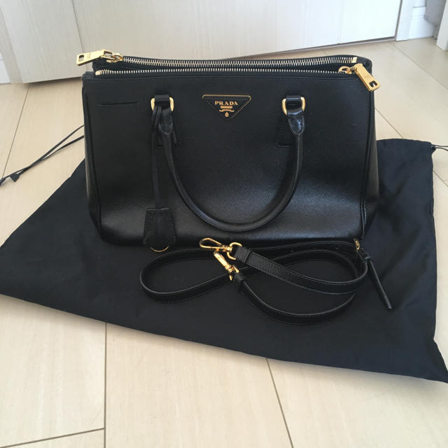 注目ショップ PRADA - プラダ サフィアーノ 2way ブラック ショルダー
