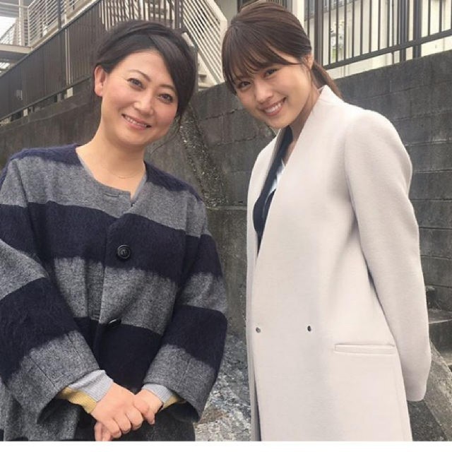 有村架純☆新垣結衣さん着用☆ユナイテッドトウキョウ☆Vネックノーカラーコート新品の通販 by トコトコ's shop｜ラクマ