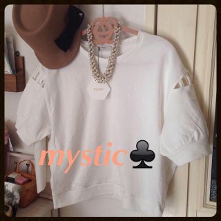 ミスティック(mystic)の新品‼︎mystic♣️穴あきトップス(トレーナー/スウェット)