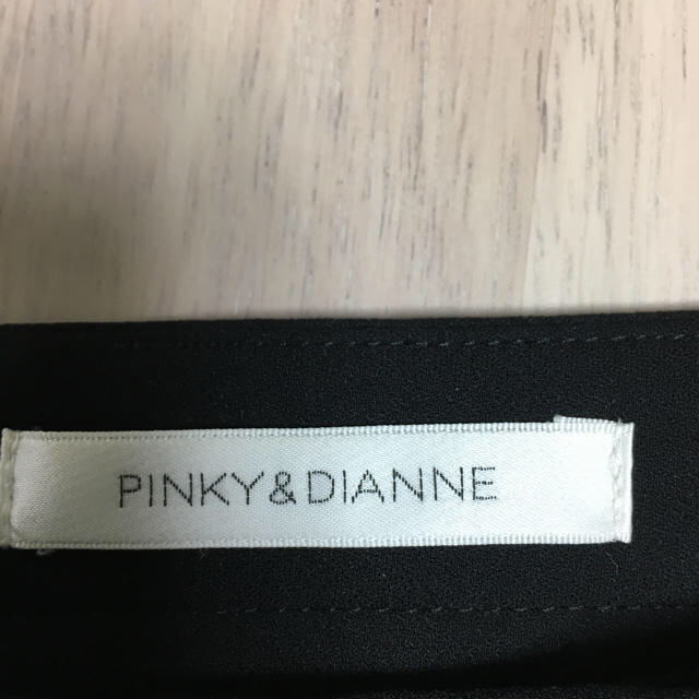 Pinky&Dianne(ピンキーアンドダイアン)のピンキーダイアン レース柄タイトスカート☆美品 レディースのスカート(ひざ丈スカート)の商品写真