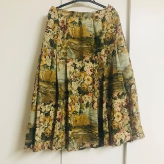 バーバリー(BURBERRY)の[大きなサイズ]バーバリー イタリア製生地の花柄スカート(ロングスカート)