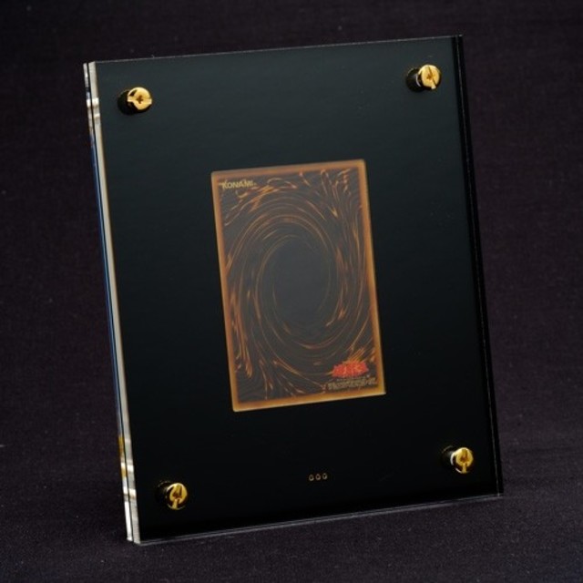 遊戯王(ユウギオウ)の「青眼の白龍」20th ANNIVERSARY GOLD EDITION（純金製 エンタメ/ホビーのトレーディングカード(シングルカード)の商品写真