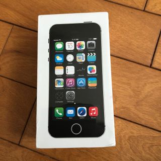 アイフォーン(iPhone)の【新品未開封】iPhone5S USA Apple Store正規品SIMフリー(スマートフォン本体)