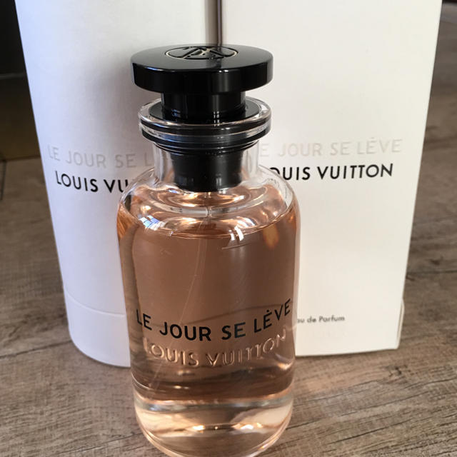 LOUIS VUITTON(ルイヴィトン)のルイヴィトン 香水 ルジュールスレーヴ 新作 コスメ/美容の香水(香水(女性用))の商品写真