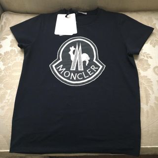 新品❣️【Moncler】モンクレールモチーフT-シャツ