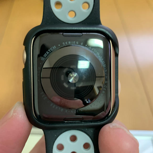 Apple Watch(アップルウォッチ)のApple Watch Gold Aluminum Case Series4 スマホ/家電/カメラのスマートフォン/携帯電話(スマートフォン本体)の商品写真