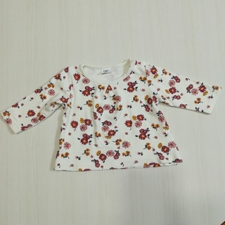 アカチャンホンポ(アカチャンホンポ)の花柄 長袖Tシャツ&フリフリ襟付きカットソー(Ｔシャツ)