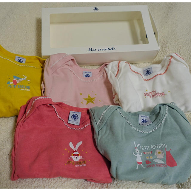 PETIT BATEAU(プチバトー)のプチバトー新品3歳❣️女の子長袖ロンパース❣️ キッズ/ベビー/マタニティのベビー服(~85cm)(ロンパース)の商品写真