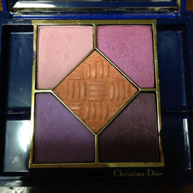 Christian Dior(クリスチャンディオール)のディオールアイシャドウ コスメ/美容のベースメイク/化粧品(その他)の商品写真