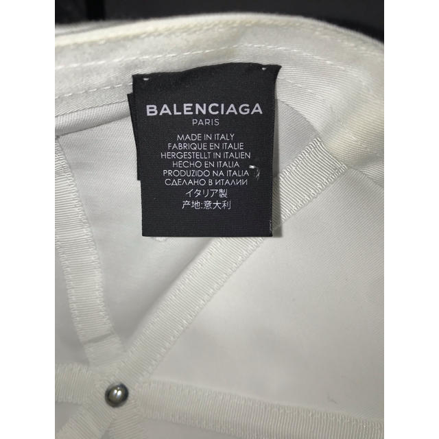 Balenciaga(バレンシアガ)の【正規品】BALENCIAGA ホワイトキャップ メンズの帽子(キャップ)の商品写真