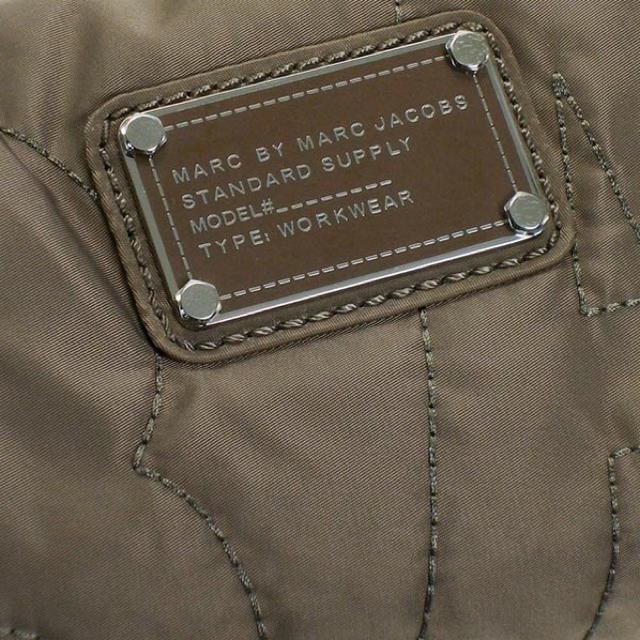 MARC BY MARC JACOBS(マークバイマークジェイコブス)の新品 マークジェイコプス メークポーチ レディースのバッグ(ボディバッグ/ウエストポーチ)の商品写真