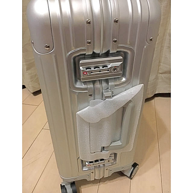 【新品未使用】メルセデスベンツオリジナル スーツケース
