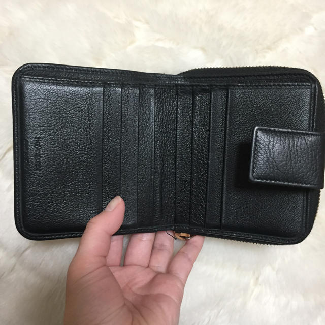 高品質の激安 Yves Saint Laurent 二つ折り財布 ブラック♥︎2/6までお値下