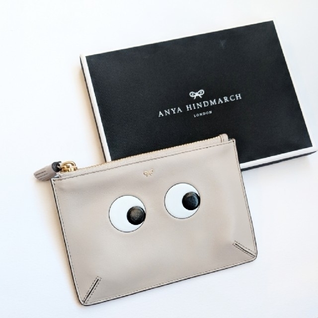 17512515cm付属品【新品】Anya Hindmarch EYES ミニクラッチ STEAMベージュ