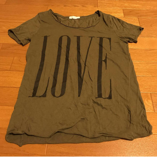 フォーエバートゥエンティーワン(FOREVER 21)のForever21 フォーエバー21 カーキ色 LOVE 半袖ロングTシャツ Ｓ(Tシャツ(半袖/袖なし))