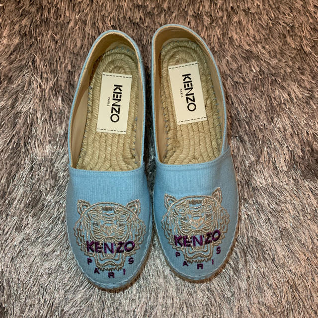 KENZO(ケンゾー)のKENZO ケンゾー スリッポン 靴 35 水色 ライトブルー レディースの靴/シューズ(スリッポン/モカシン)の商品写真