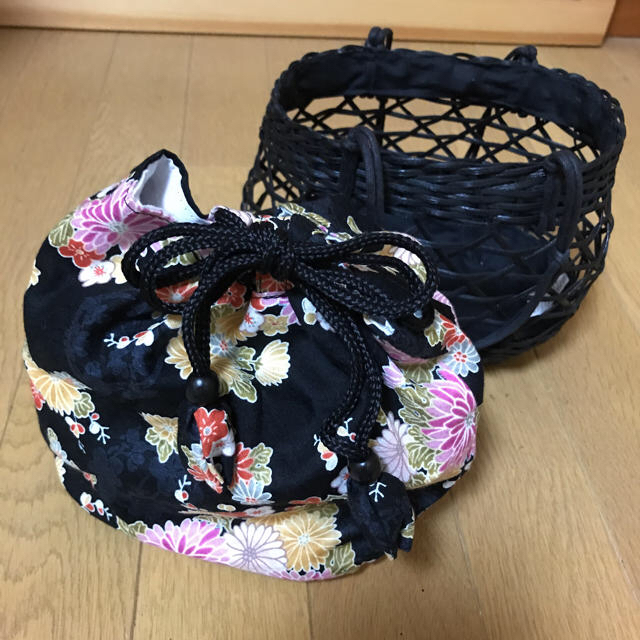 かごバックと巾着のセット