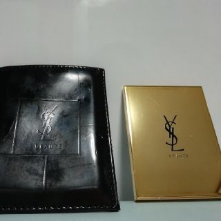 イヴサンローランボーテ(Yves Saint Laurent Beaute)のYSL ノベルティー手鏡(ミラー)