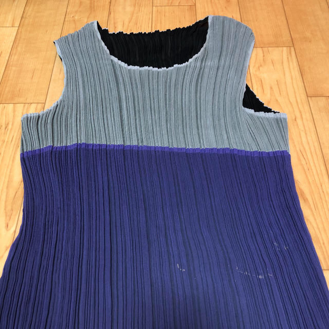 ISSEY MIYAKE(イッセイミヤケ)の【PLEATS  PLEASE】プリーツプリーズ／リバーシブルワンピース レディースのワンピース(ロングワンピース/マキシワンピース)の商品写真