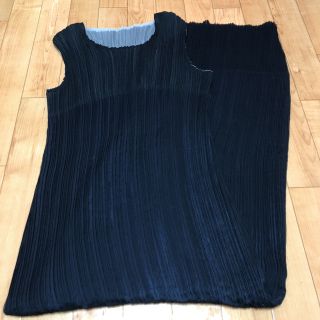 イッセイミヤケ(ISSEY MIYAKE)の【PLEATS  PLEASE】プリーツプリーズ／リバーシブルワンピース(ロングワンピース/マキシワンピース)