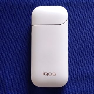 アイコス(IQOS)のｱｲｺｽﾁｬｰｼﾞｬｰﾎﾜｲﾄ中古品　no3(タバコグッズ)