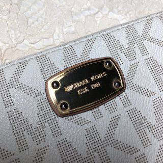 マイケルコース(Michael Kors)の😆様専用 極美品‼︎MICHAEL KORS長財布 ホワイト 大人気‼︎(長財布)