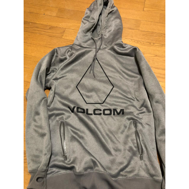 VOLCOM パーカー