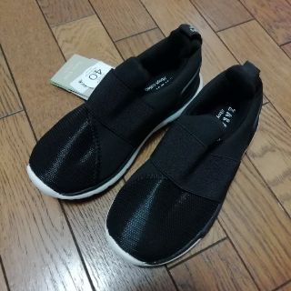 ザラキッズ(ZARA KIDS)の☆新品☆ZARA☆キッズ　スニーカー☆17センチ☆(スニーカー)