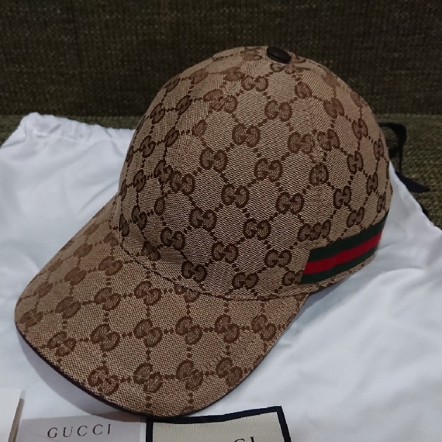 Gucci(グッチ)のさえこ様専用 GUCCIグッチ ベースボールキャップ 正規品 美品 レディースの帽子(キャップ)の商品写真