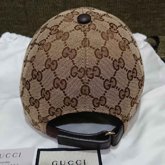 Gucci(グッチ)のさえこ様専用 GUCCIグッチ ベースボールキャップ 正規品 美品 レディースの帽子(キャップ)の商品写真