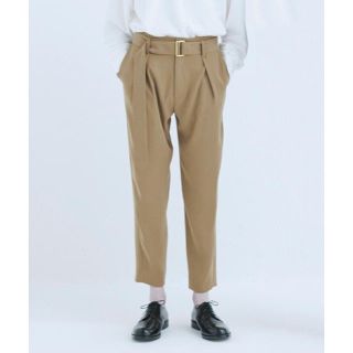 ラッドミュージシャン(LAD MUSICIAN)のCULLNI クルニ 18aw スラックス ベージュ size 1(スラックス)