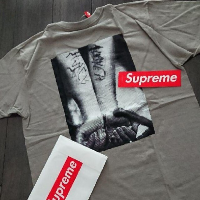 Supreme(シュプリーム)の最終値下げ★XL★supreme 16aw slayer cutter tee★ メンズのトップス(Tシャツ/カットソー(半袖/袖なし))の商品写真